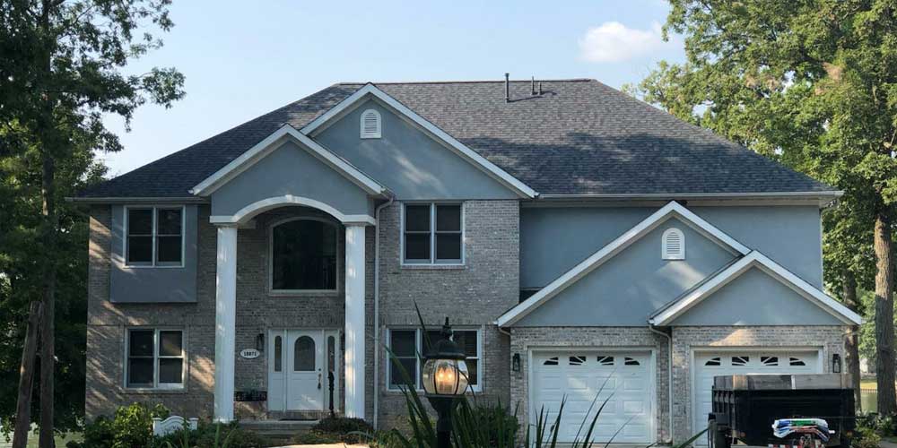 Expert Residential Roofing Service Central Illinois