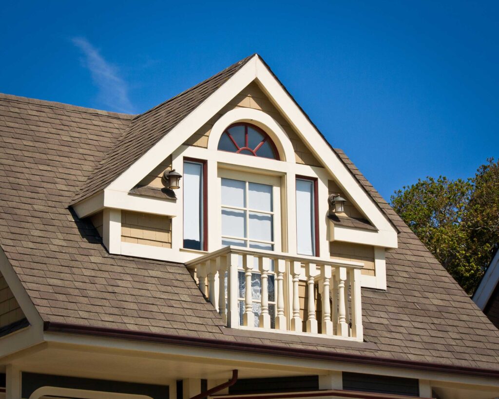asphalt shingle roofing expert in Illinois